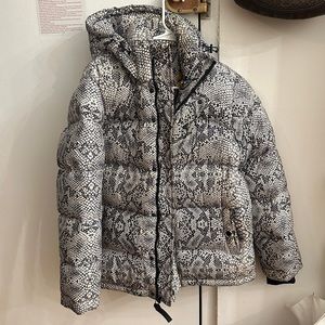 Aritzia The Super Puff (limited edition pattern)